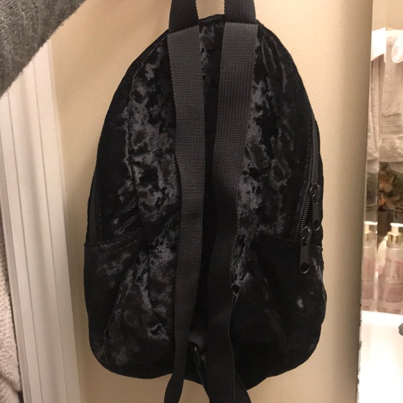 Backpack - Picture 2 of 2